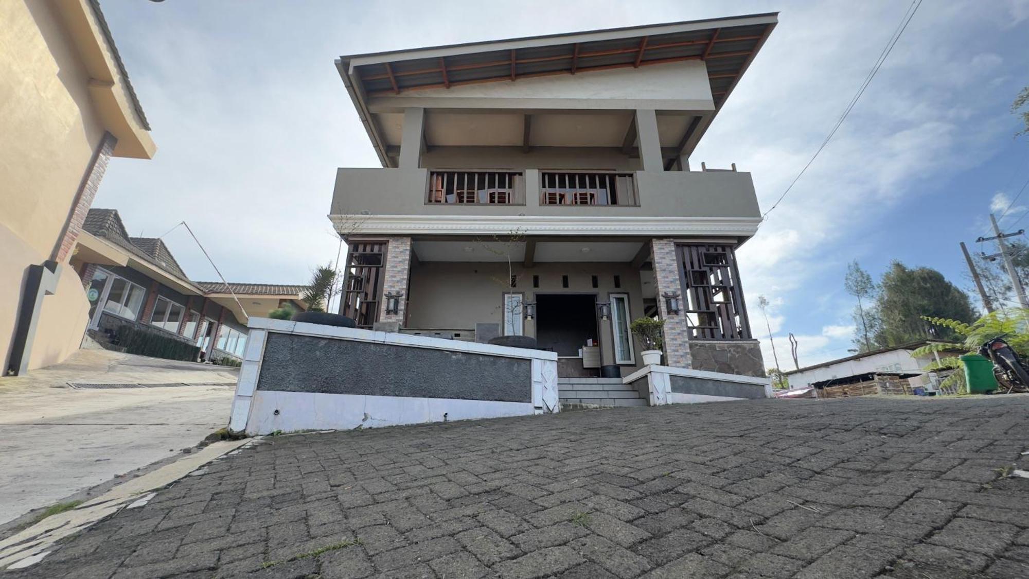 Sky View Bromo Guest House Ngadisari Exterior photo